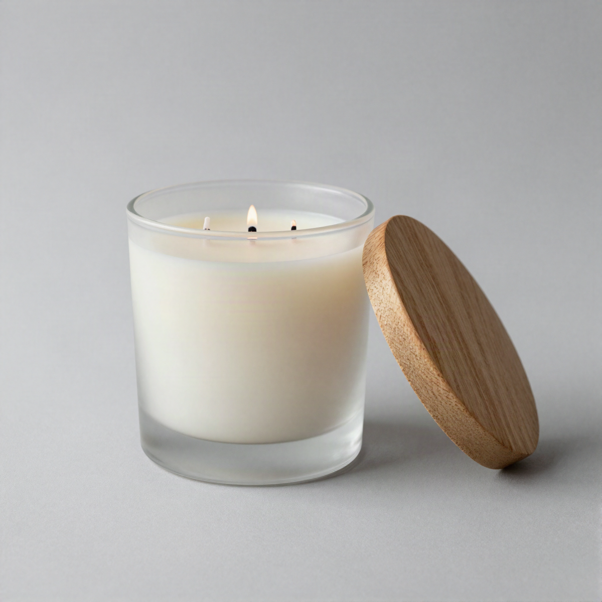 Wooden-Lidded Three-Wick Candle